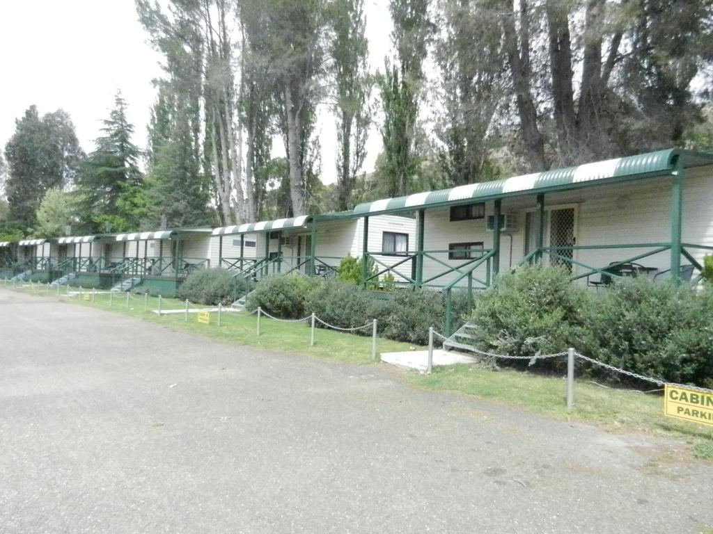 Gundagai Cabins & Tourist Park Exterior foto